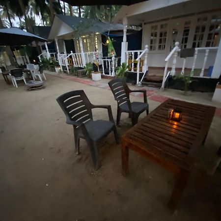 The Charming Nights Hotel ปาโลเลม ภายนอก รูปภาพ