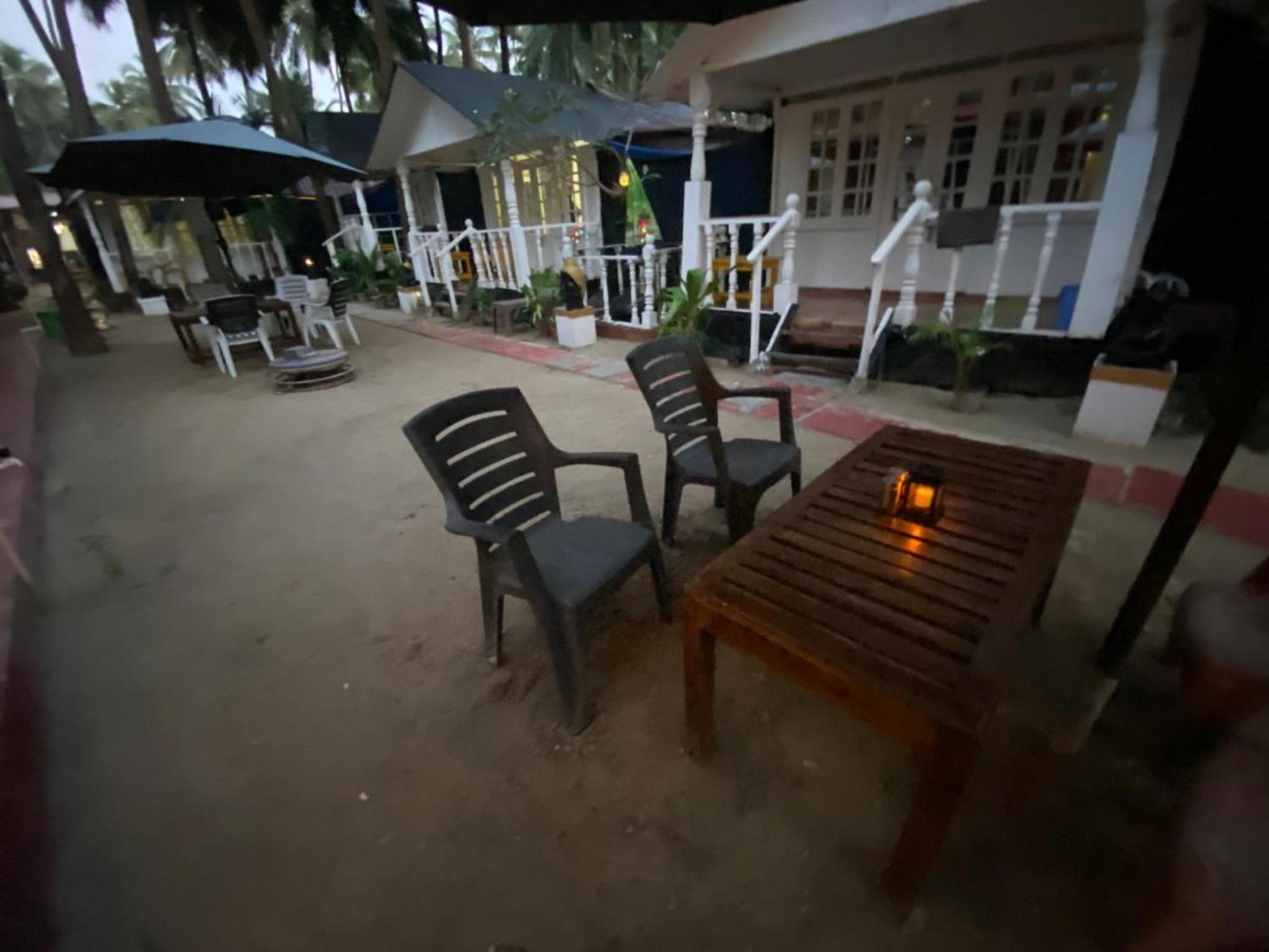 The Charming Nights Hotel ปาโลเลม ภายนอก รูปภาพ