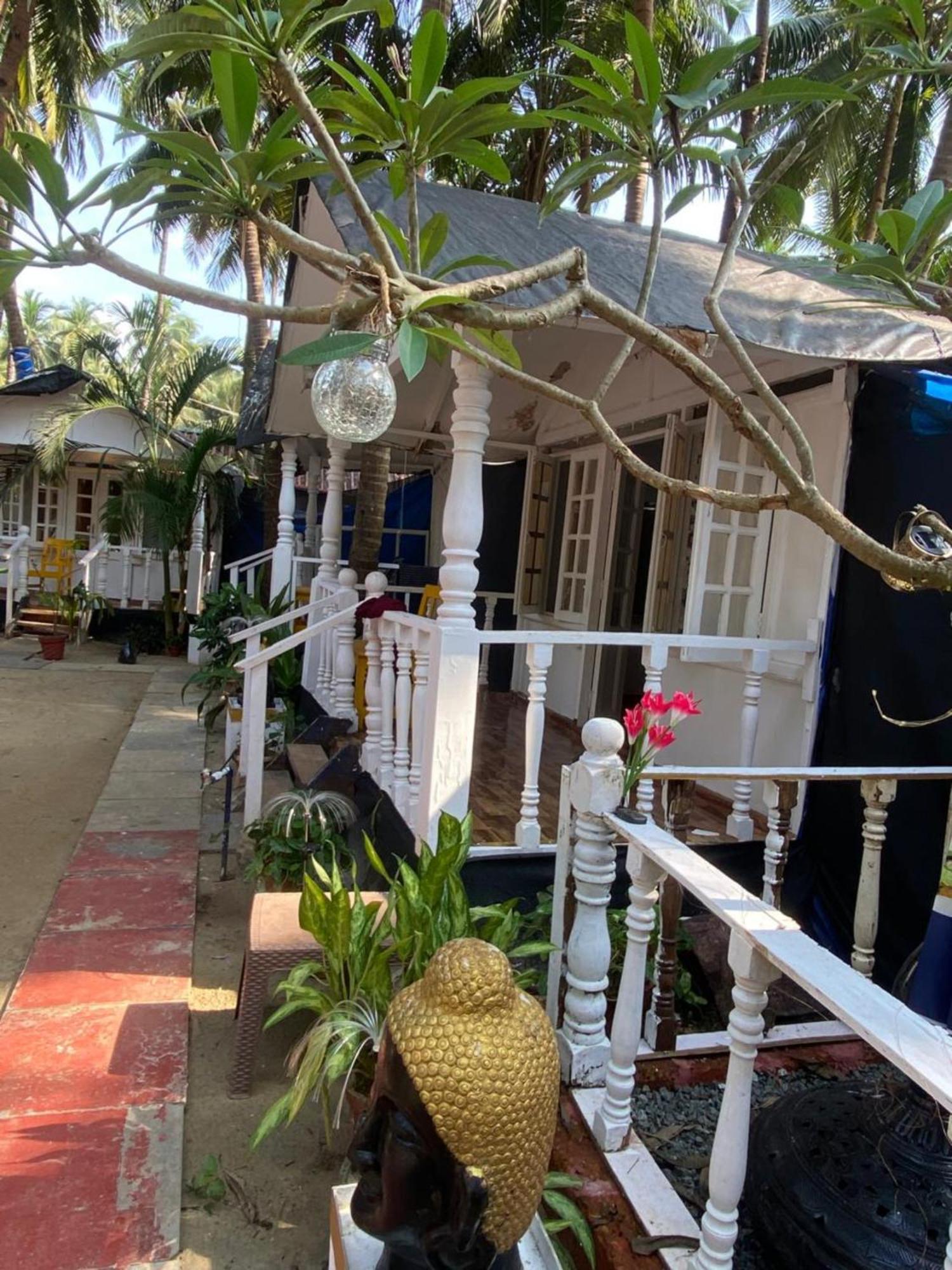 The Charming Nights Hotel ปาโลเลม ภายนอก รูปภาพ