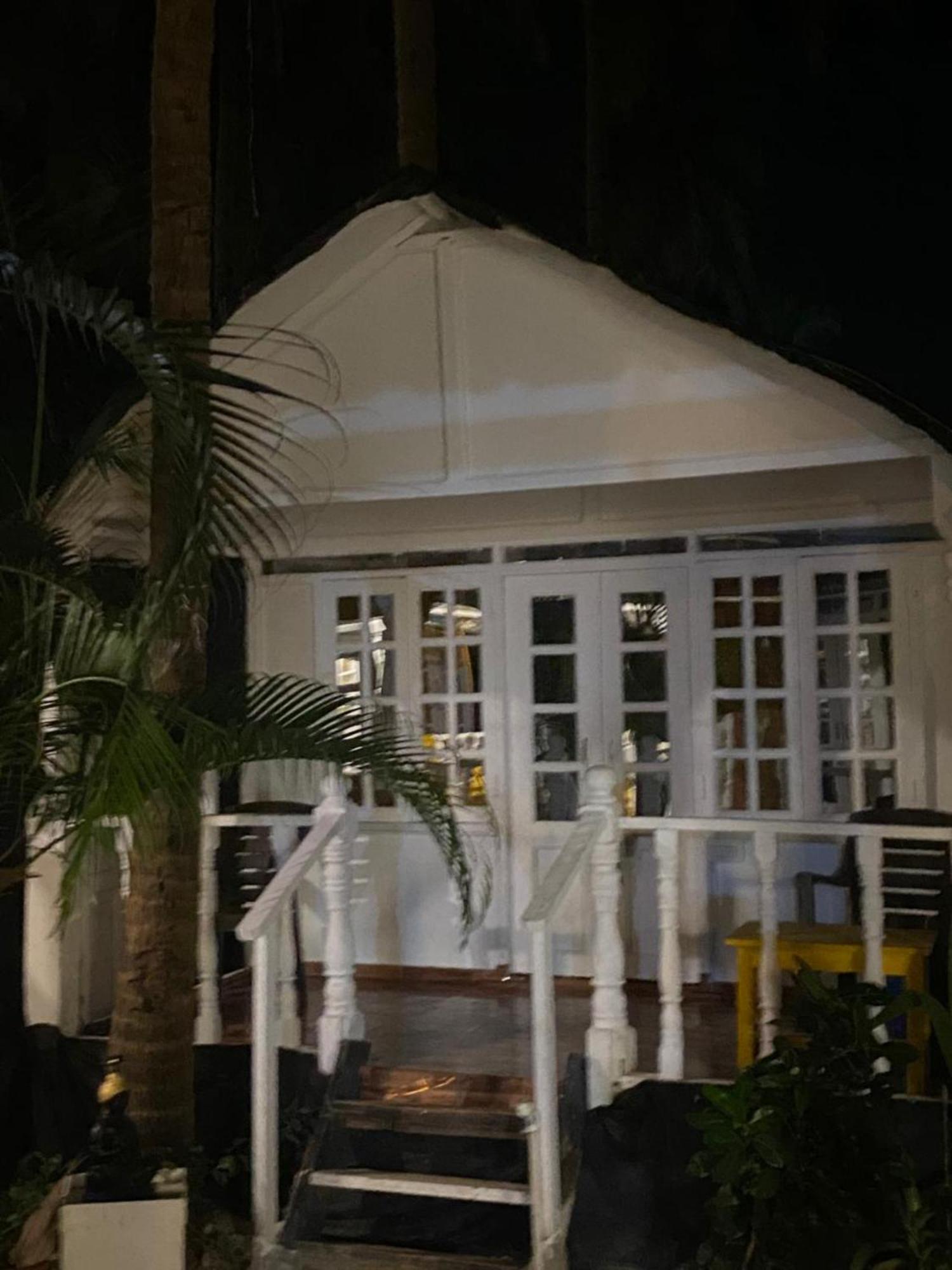 The Charming Nights Hotel ปาโลเลม ภายนอก รูปภาพ